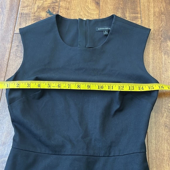 Banana Republic Sloan Fit Black Cross Front Sheath Dress Size 4 - Picture 8 of 13